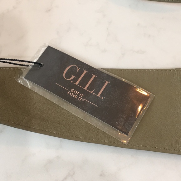 G.I.L.I Embossed Leather Reversible Obi Wrap Belt - Picture 5 of 6